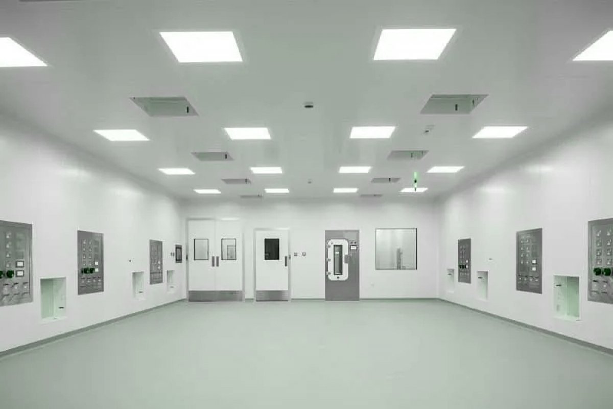 Clean room pharmaceutical production floor